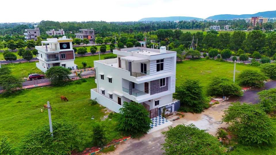 Lumbini Enclave Tallavalasa / Lumbini Enclave Plots