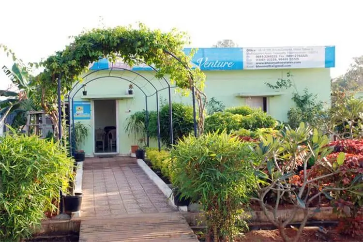 plots for sale in Dakamarri, NRI Royal Dakamri ,Vizianagaram Highway Facing Layouts,