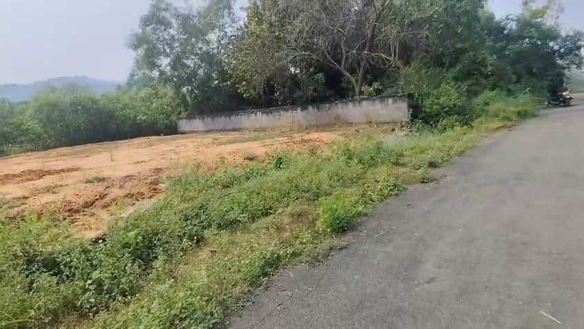 COMMERCIAL PLOT FOR SALE IN MADHAVADHARA, COMMERCIAL LAND FOR SALE IN MADHURAEADA