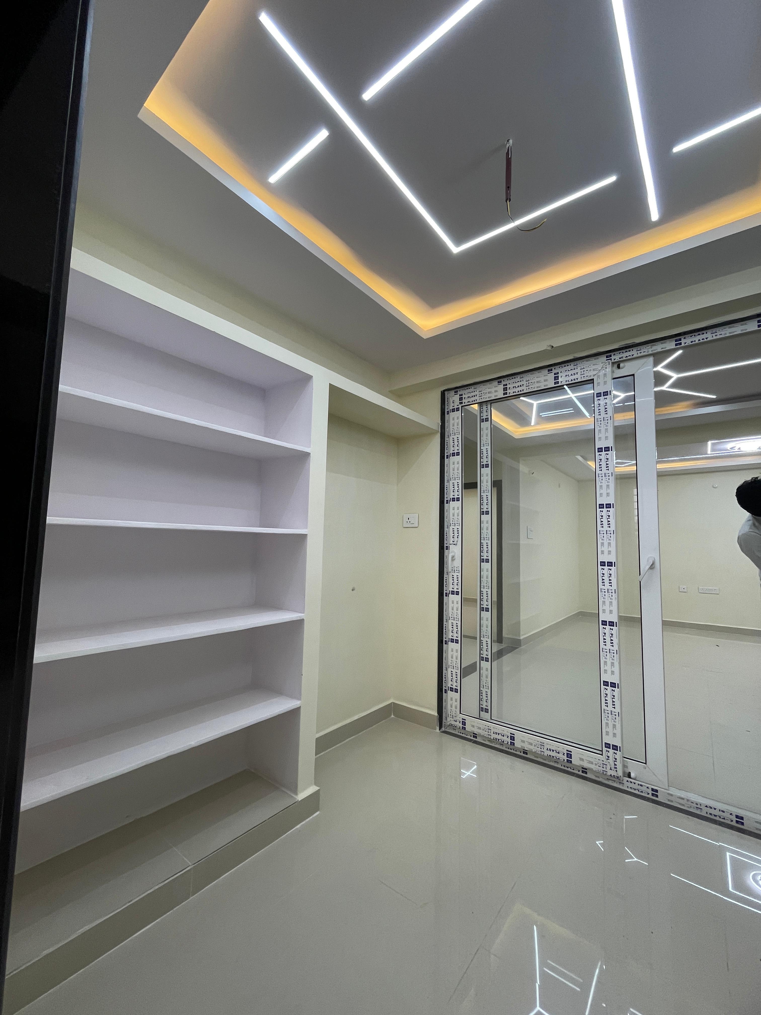 FLATS FOR SALE AT SUJATHA NAGAR, PREMIUM FLATS FOR SALE IN SUJATHA NAGAR