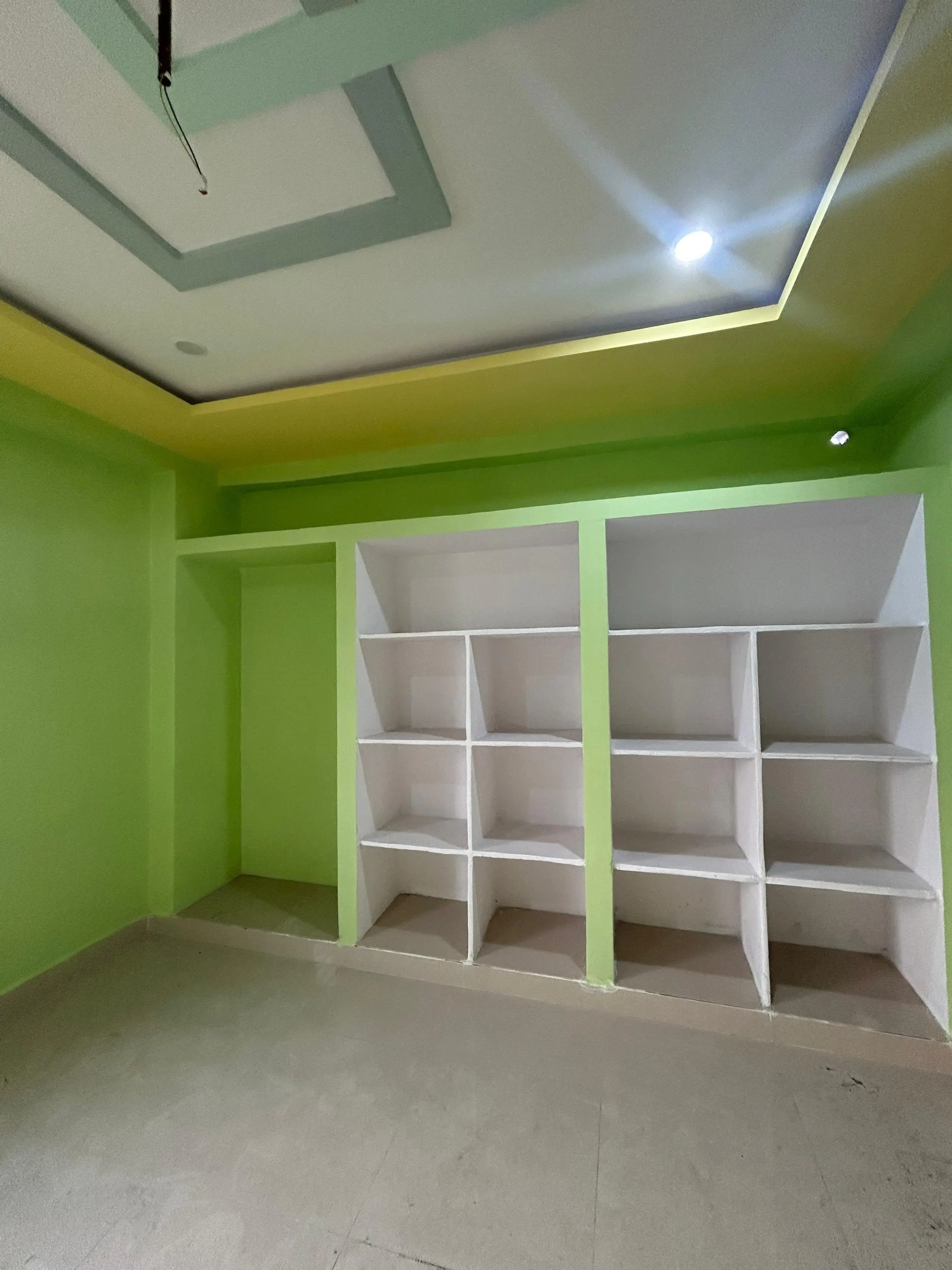 FLATS FOR SALE AT KURMANNAPALEM, FLATS SALE IN KURMANNAPALEM