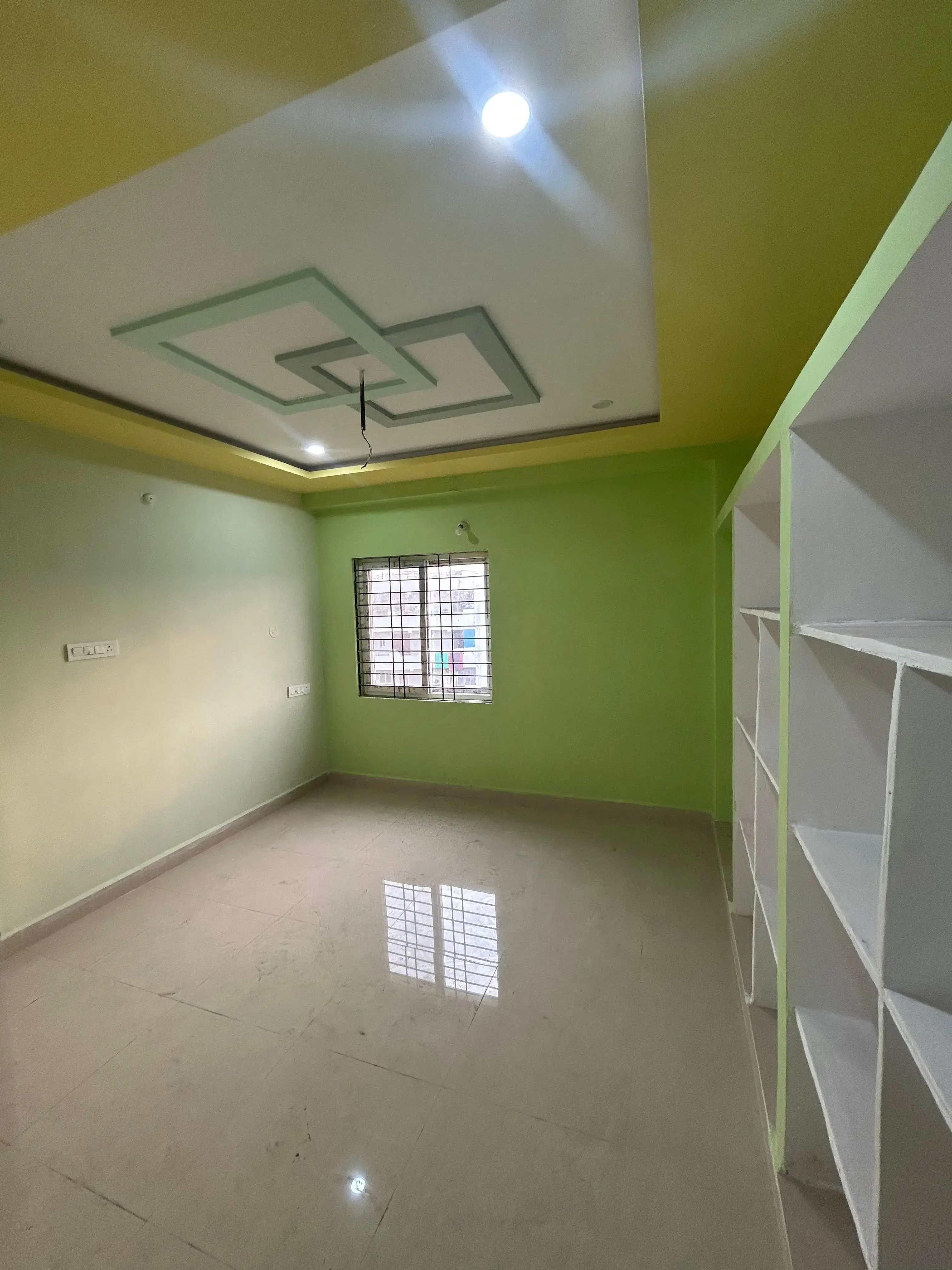 FLATS FOR SALE AT KURMANNAPALEM, FLATS SALE IN KURMANNAPALEM