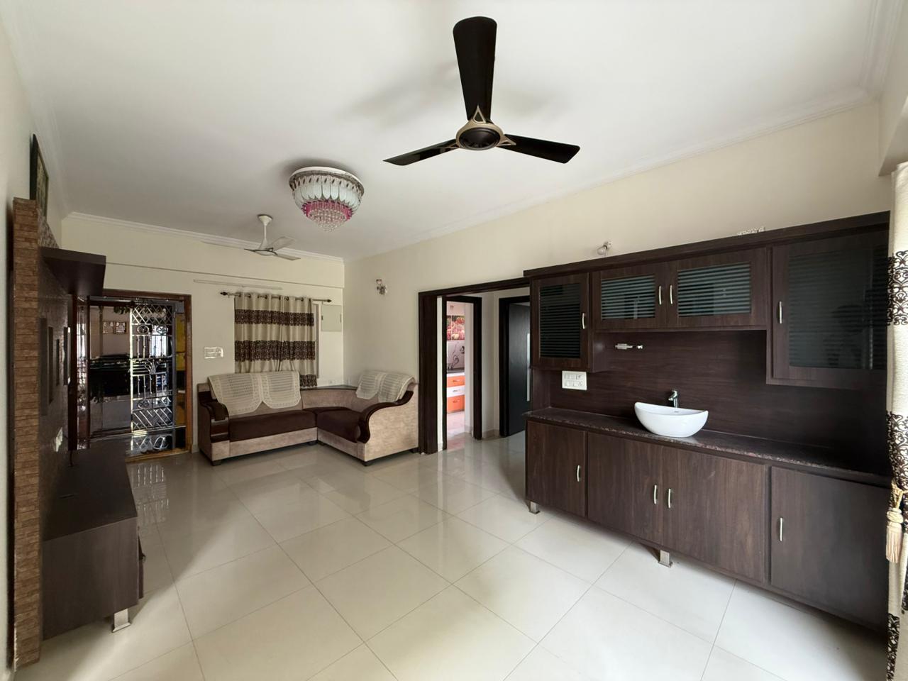 FLAT FOR SALE IN HP COLONY, FLAT FOR SALE IN KRM COLONY