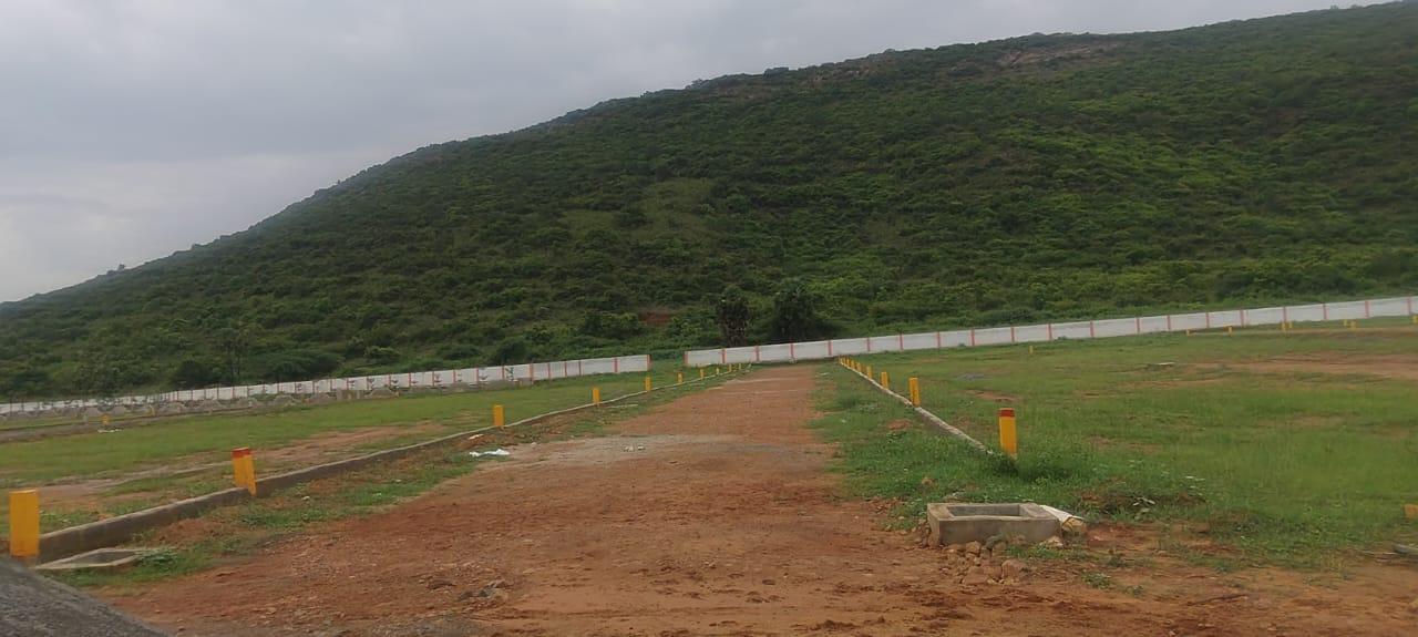 Highway facing plots in Tagarapuvalasa, plot sale in thagarapuvalasa,Open plots for sale in Tagarapuvalasa