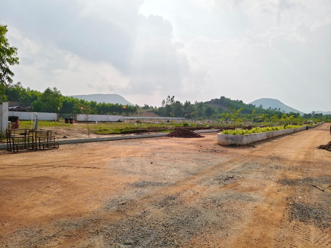 VMRDA-approved plots in Tarluvada, Residential plots for sale in Tarluvada, Open plots in Neelakundilu, Visakhapatnam