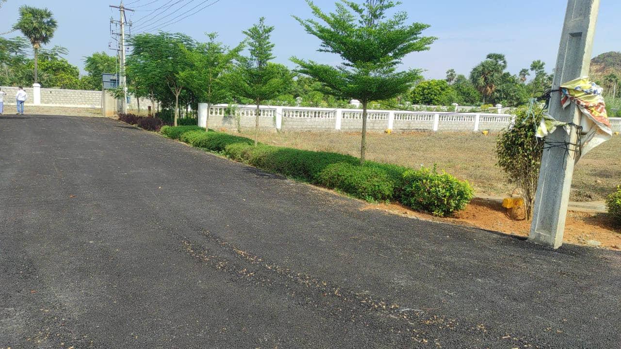 OPEN PLOTS  IN DAKAMARRI, PREMIUM RESIDENTIAL PLOTS NEAR VIZIANAGARAM HIGHWAY